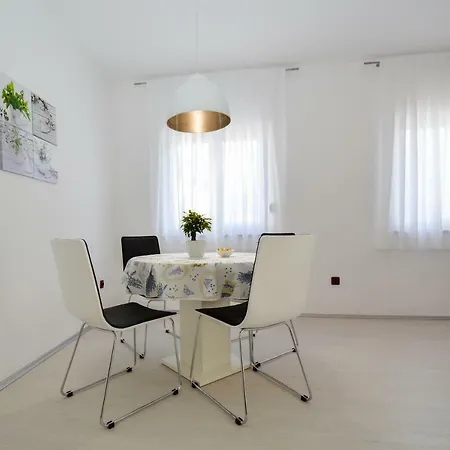 Sia House Apartment Pula Exterior photo