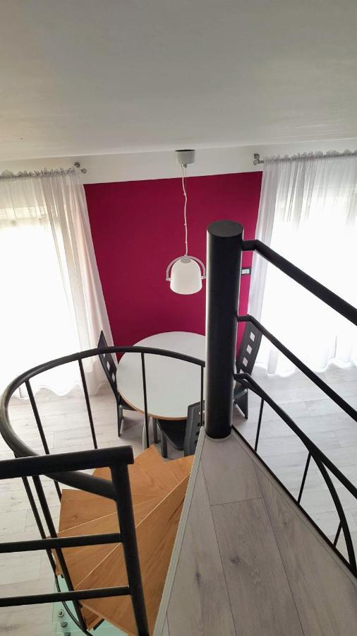 Sia House *